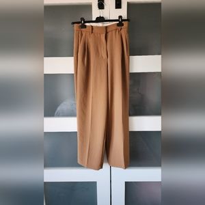 Aritzia effortless pants size 6
